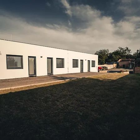 Zelnice Διαμέρισμα